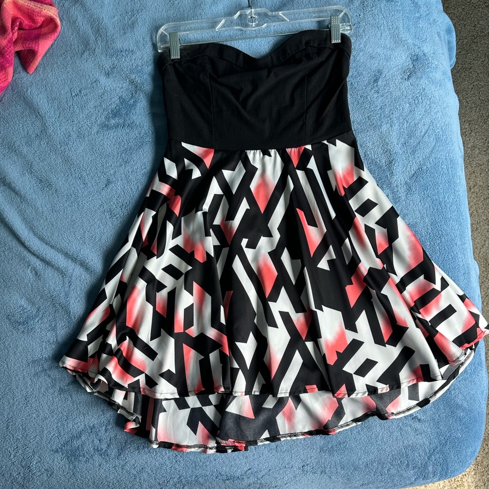 Chic Black and Geometric Pattern Dress